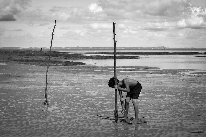A reflexão do ser humano é tema da exposição  da fotógrafa Sinisia Coni